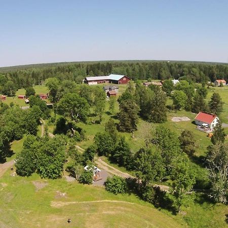 Liten enklare klimatsmart stuga i Roslagen Östhammar Exteriör bild